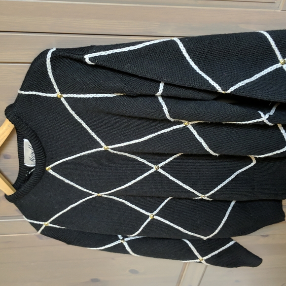 Vintage Marella Women's Pullover with Diamond Shape and Gold Button Detail - Picture 9 of 9